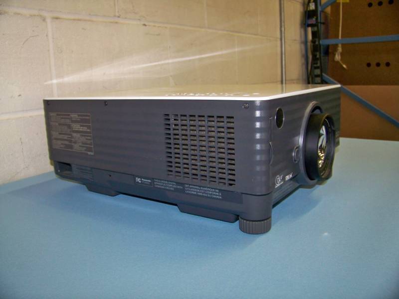 lot 11 image: Panasonic, PT-D3500U, DLP Projector