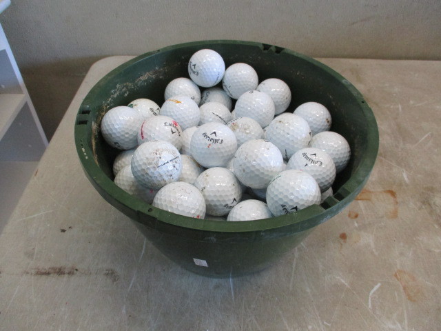 lot 72 image: 6 dozen Calloway golf balls