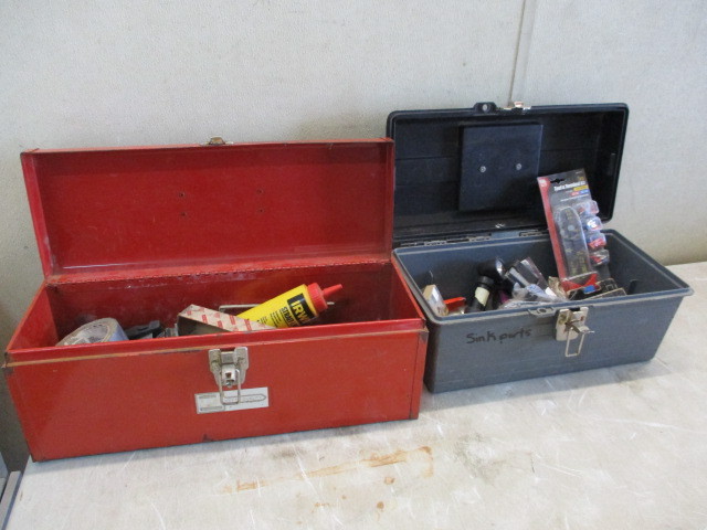 lot 101 image: Toolboxes and tools