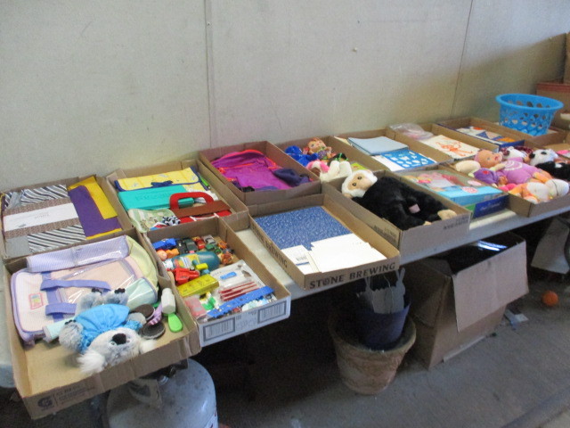 lot 114 image: Toys