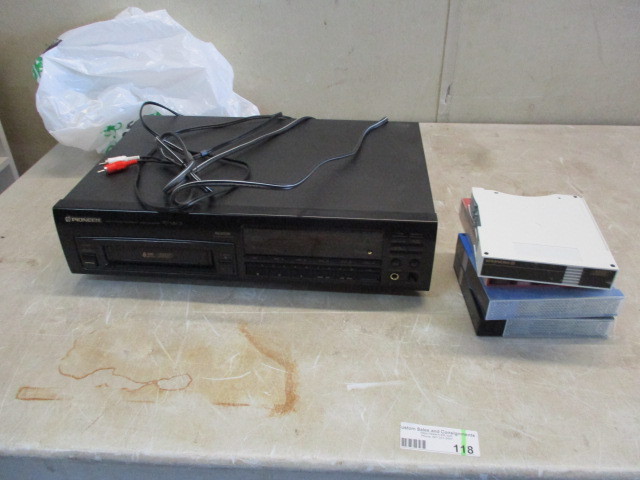 lot 118 image: Pioneer Cd Changer