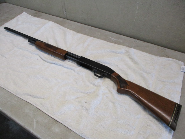 lot 10 image: Mossberg Model 500