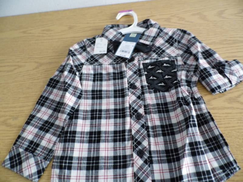 Case of 14 Shirts w Bowtie
