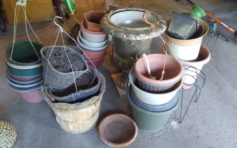 lot 15 image: Lg Lot Of Planter Pots, Hanging Pots, Plant Stand Large Urn 28-Inch
