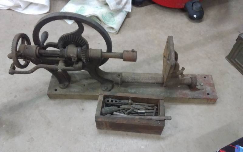 lot 23 image: Vintage Wall Mount Drill Press With Bits