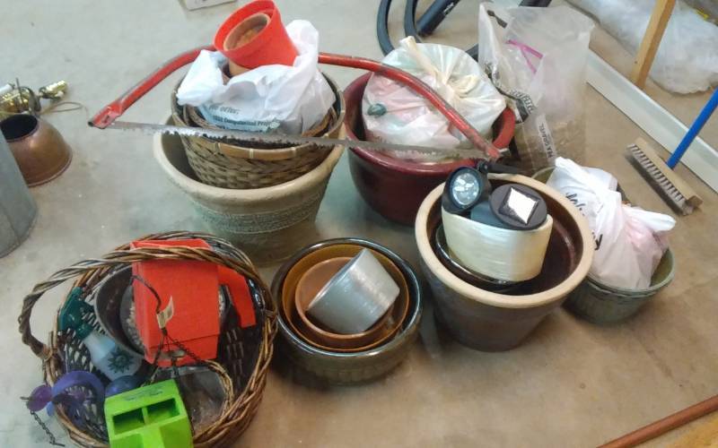 lot 39 image: Planter Pots, Pea Gravel, Solar Lights, Seed Spreaders, Brush Saw, Misc