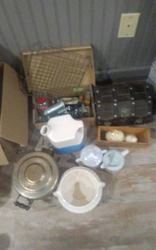 lot 91 image: Vintage Kitchen Items Waffle Iron, Cooling Racks, Cheese Box  & Treasure Chest Jewelry Box