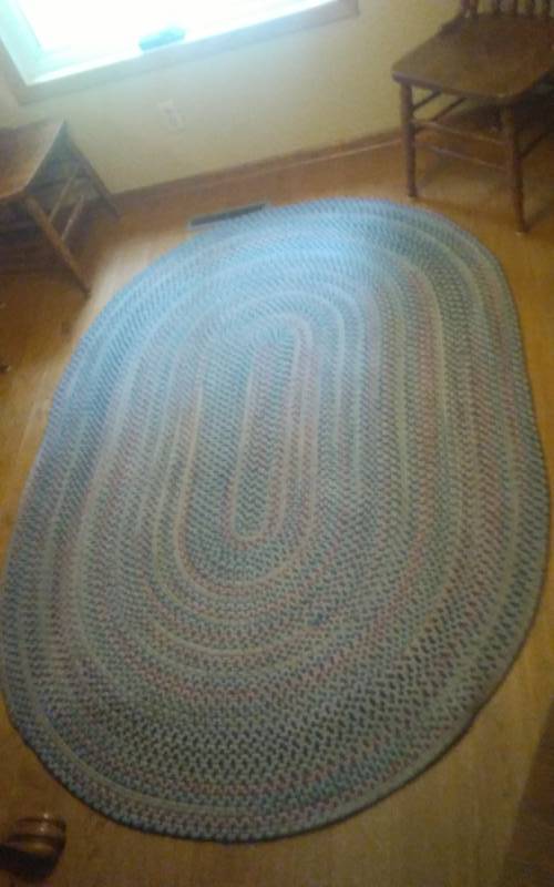 lot 93 image: Large Area Braided Rug 5 Ft x 7 Ft
