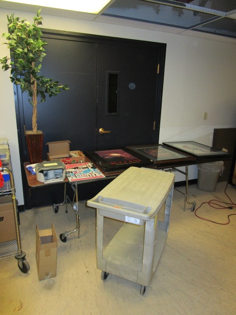 RUBBERMAID CART, OFFICE DECOR AND MORE