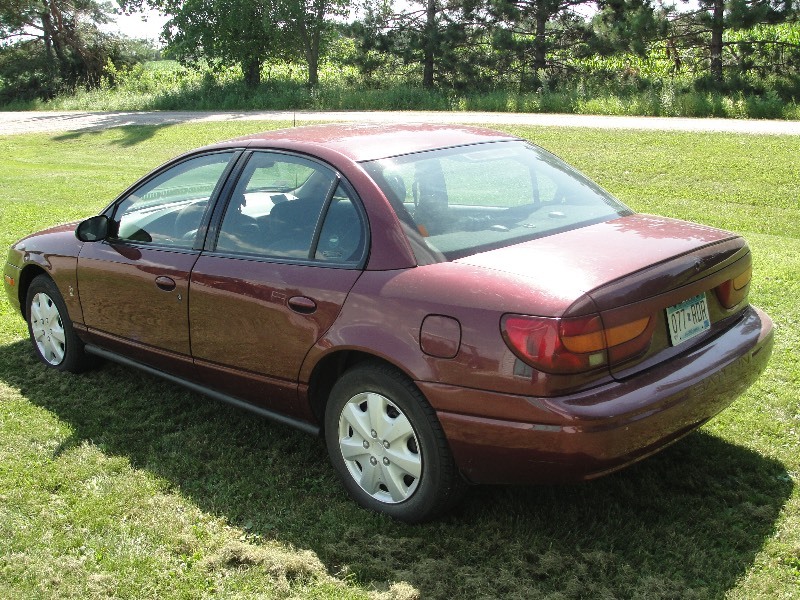 2001 SATURN SL2