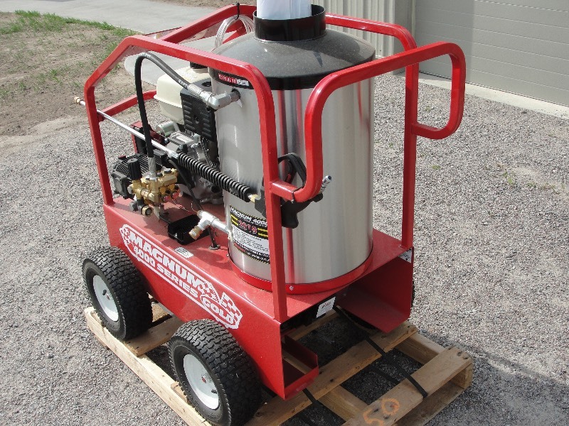 NEW 2019 MAGNUM 4000 SERIES GOLD PRESSURE WASHER