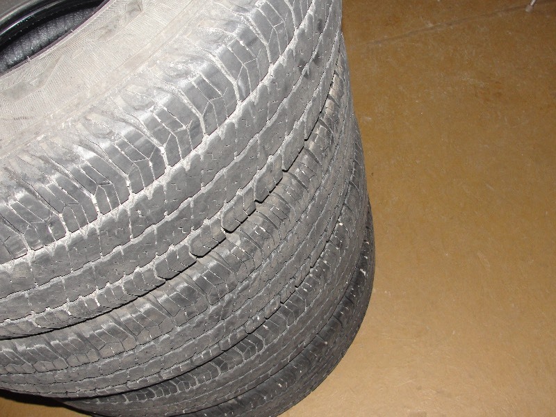 SET OF 4 - USED GOODYEAR TIRES    P255  75R17