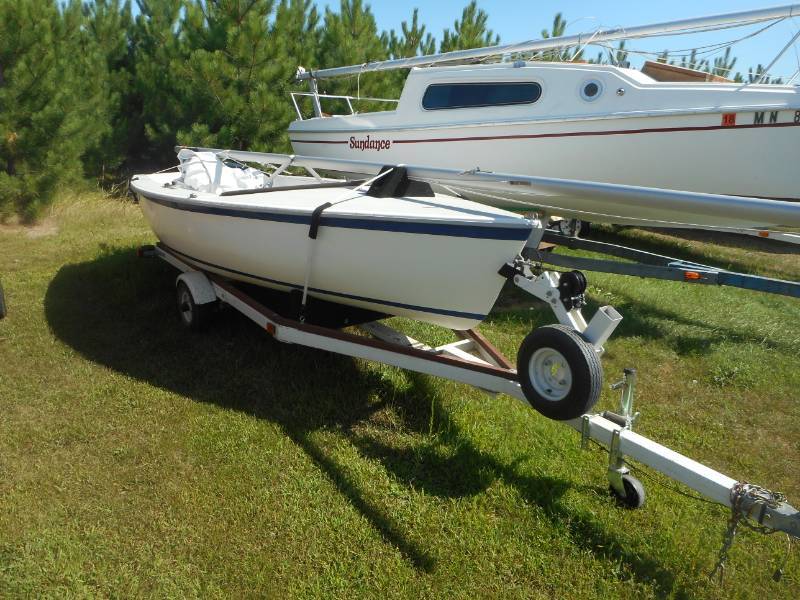 1990 Capri 14.2 Sailboat