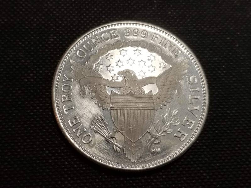 lot 09-B image: 1 TROY OZ. .999 FINE SILVER 1964 KENNEDY DESIGN