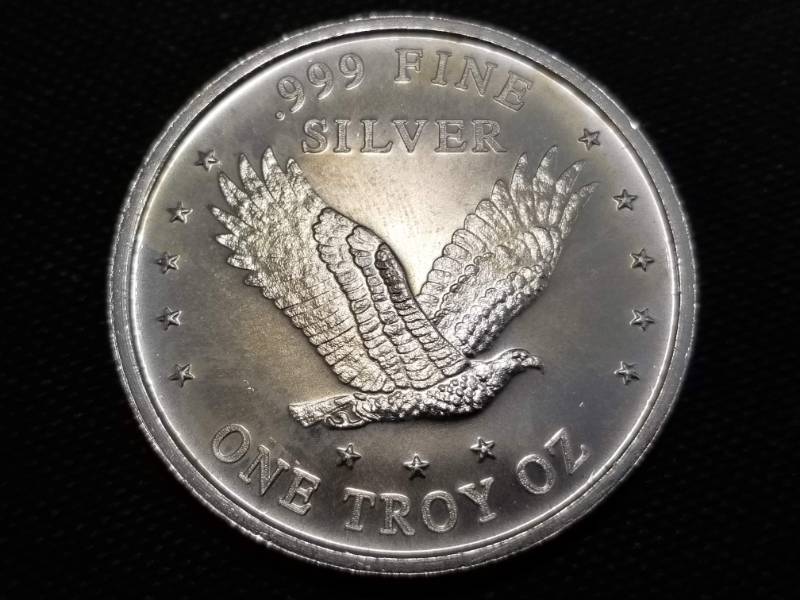 lot 11-B image: 1 TROY OZ. .999 FINE SILVER STANDING LIBERTY QUARTER DESIGN