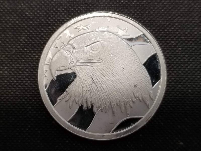 lot 16-A image: 1 TROY OZ. .999 FINE SILVER PLEDGE OF ALLEGIANCE EAGLE ROUND