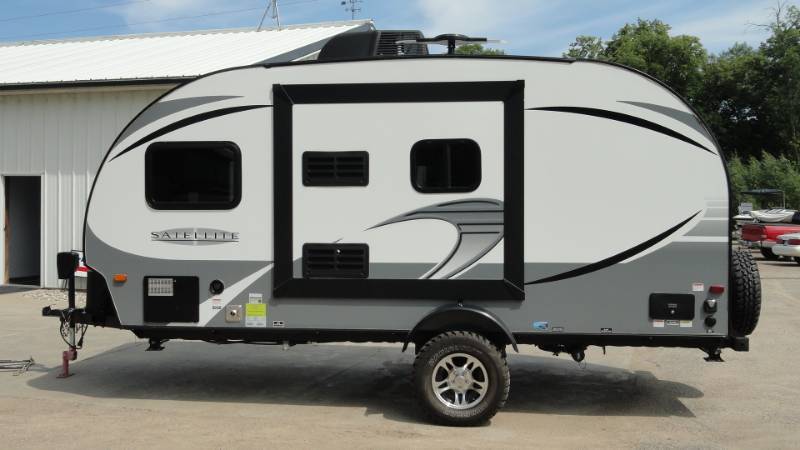 2017 StarCraft Satellite Extreme Edition Travel Trailer