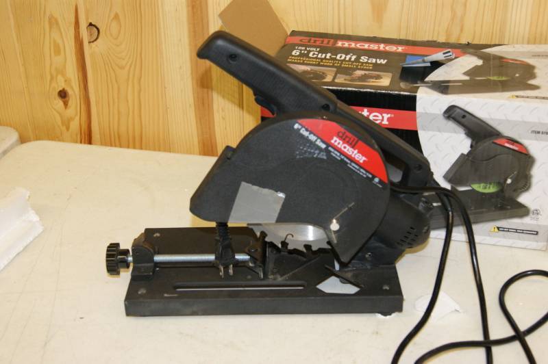 lot 15 image: Drill Master 6 Cut Off Saw With Extra Blade