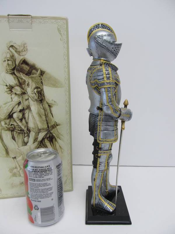 lot 39 image: 13 Medieval Knight Statue
