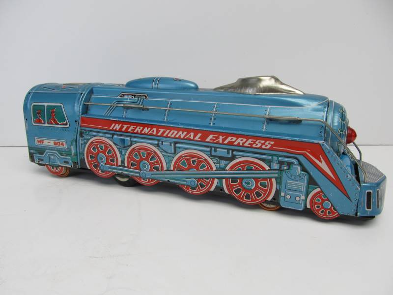 tin toy trains vintage