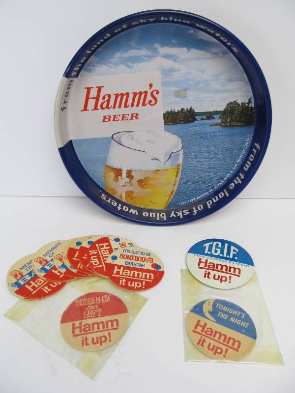 lot 42 image: Vintage HAMMS Advertising Beer Tray Coasters & Button