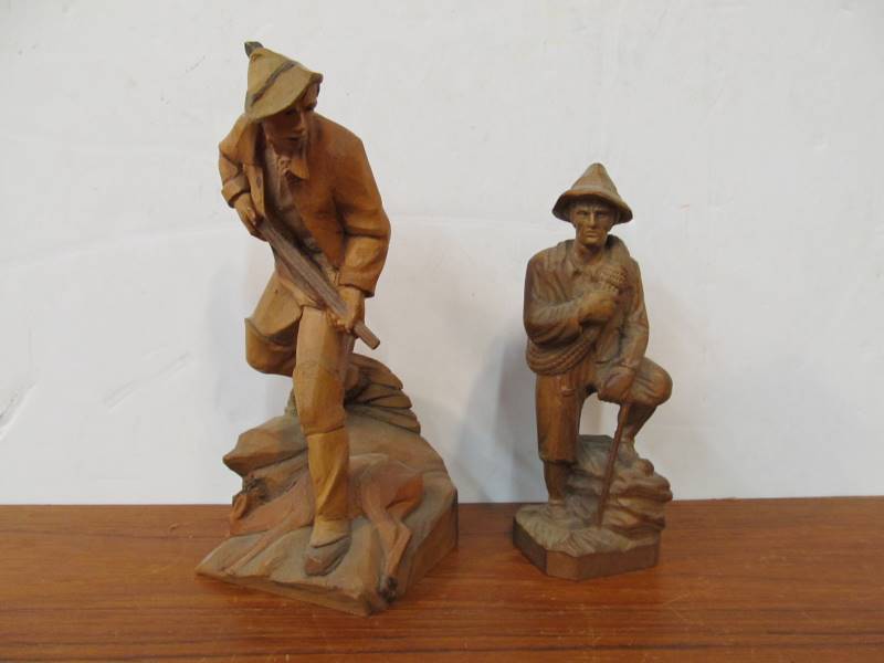 lot 58 image: Pair of Old Vintage Hand Carved Wooden Figures