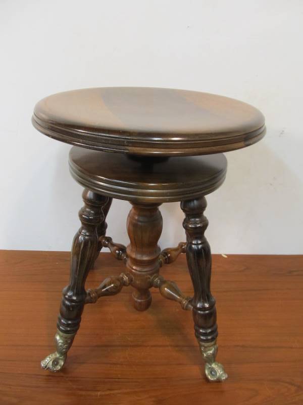lot 117 image: Vintage Adjustable Height Swivel Piano Stool wClaw & Glass Ball Feet
