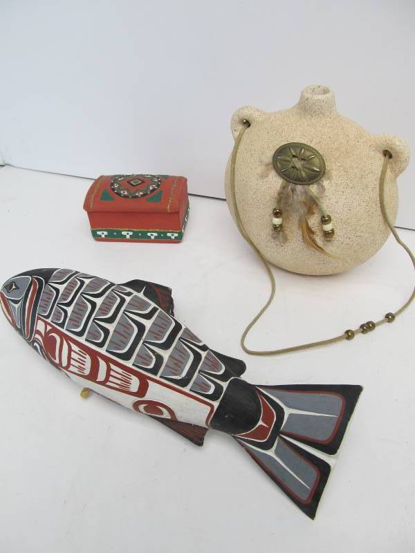 lot 196 image: 3 Decorative Native American Style Items