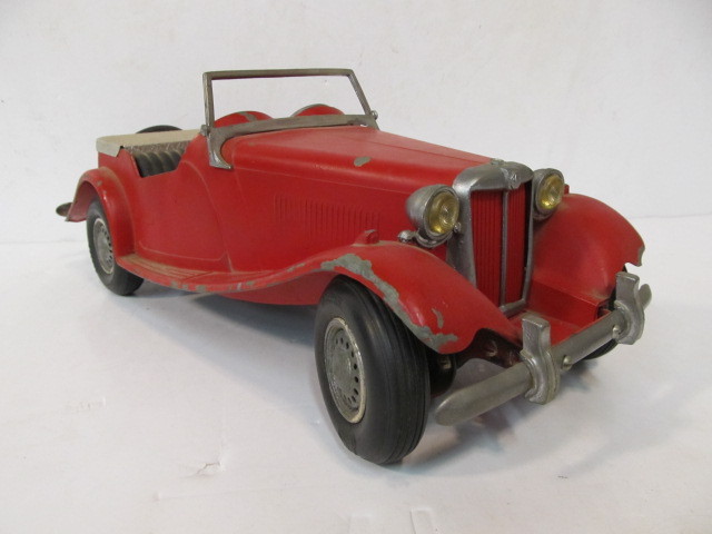 lot 227 image: Large Original Vintage Metal 1950s DOEPKE Model Toys Car #2