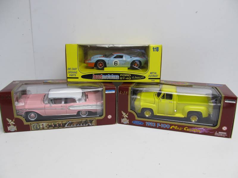 lot 156 image: 3 Large Mint In Box 116 Scale Diecast Cars