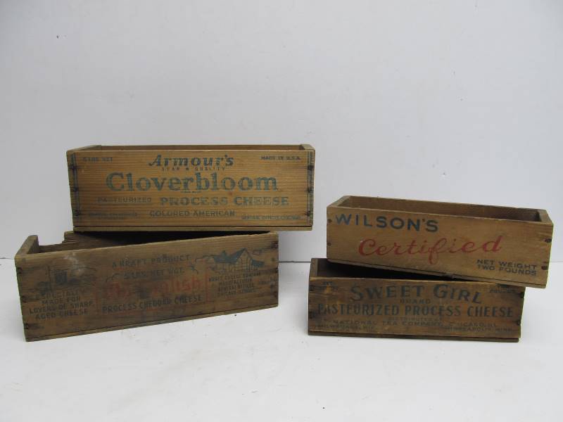 lot 177 image: 4 Vintage Primitive Cheese Boxes