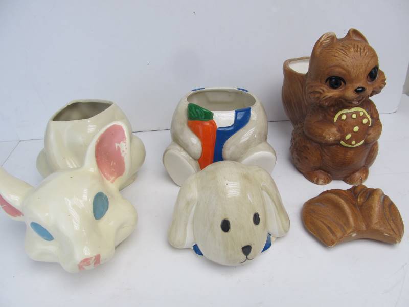 lot 260 image: Group of 3 Vintage Animal Cookie Jars