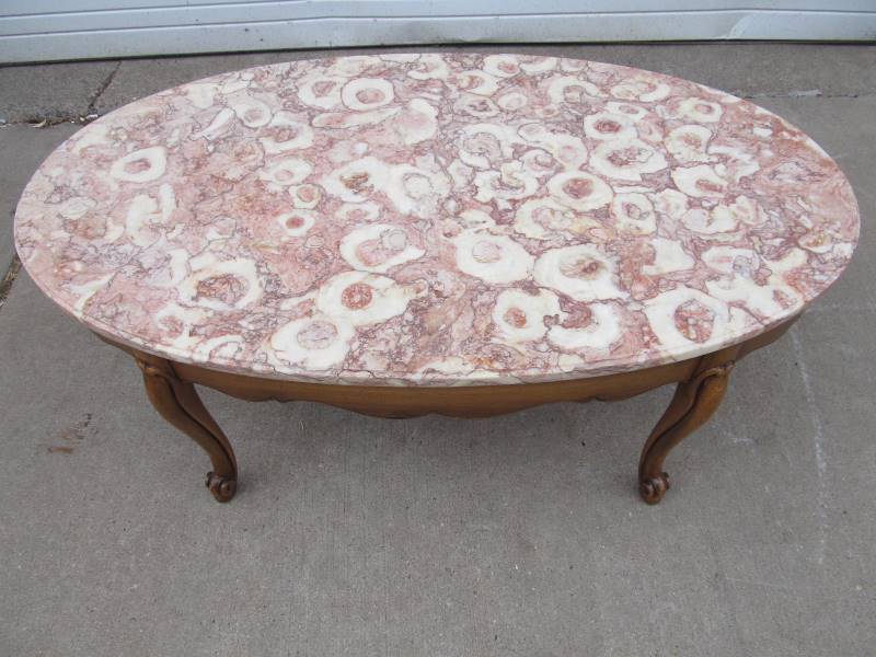 lot 265 image: Nice Vintage Oval Marble Top Coffee Table