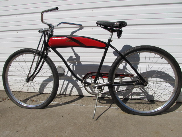 lot 269 image: Awesome Vintage Restored SCHWINN PANTHER Bicycle
