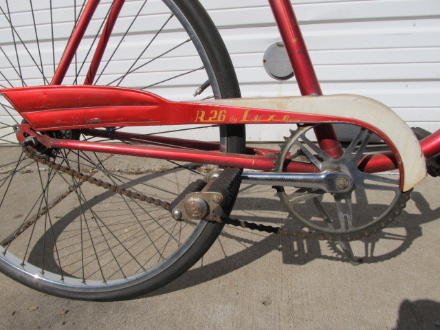 lot 270 image: Vintage Csepel Hungary R26 De Luxe Bicycle