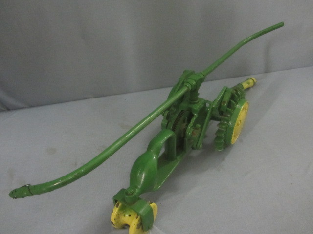 lot 151 image: National Walking Lawn Sprinkler