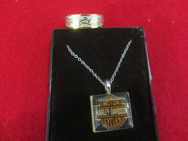 lot 114 image: Harley Jewelry