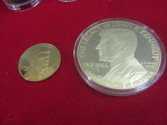 lot 124 image: JFK Commemoratives