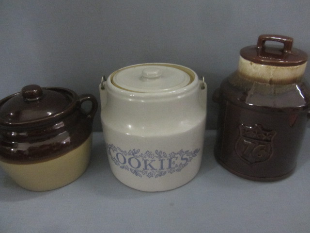 lot 88 image: McCoy & Monmouth Cookie Jars, Bean Pot