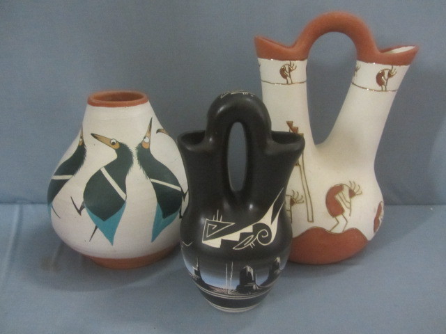 lot 91 image: American Indian Pottery