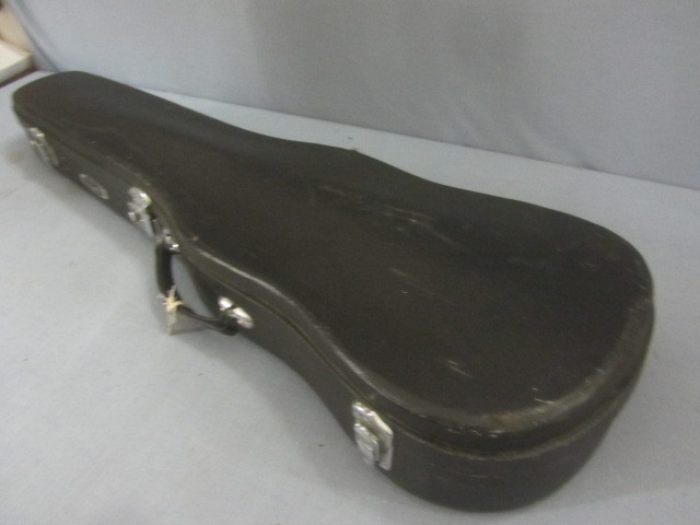 lot 104 image: Lark Maple Violin