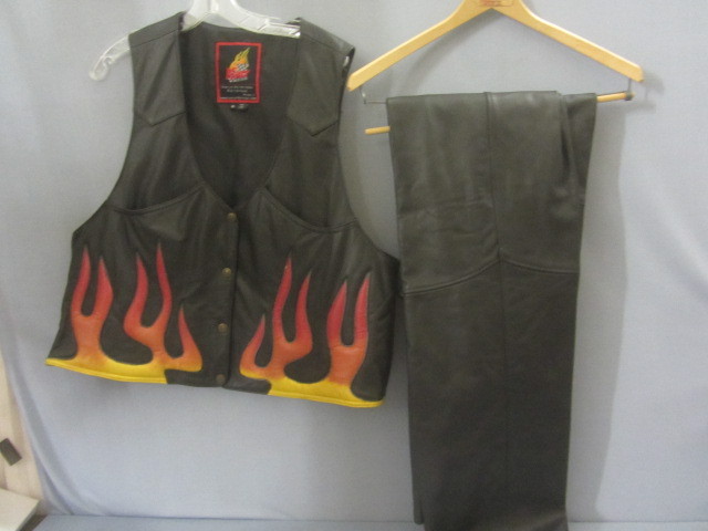 lot 106 image: Krazy Skins Leather Vest, Chaps