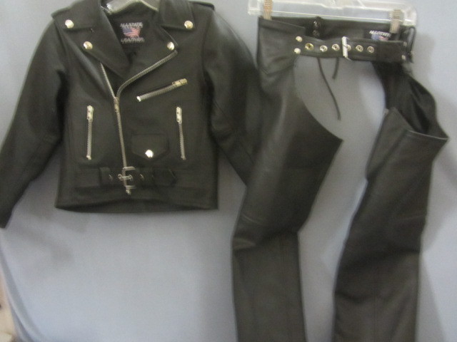 lot 107 image: Youth Leather Jacket, Chaps