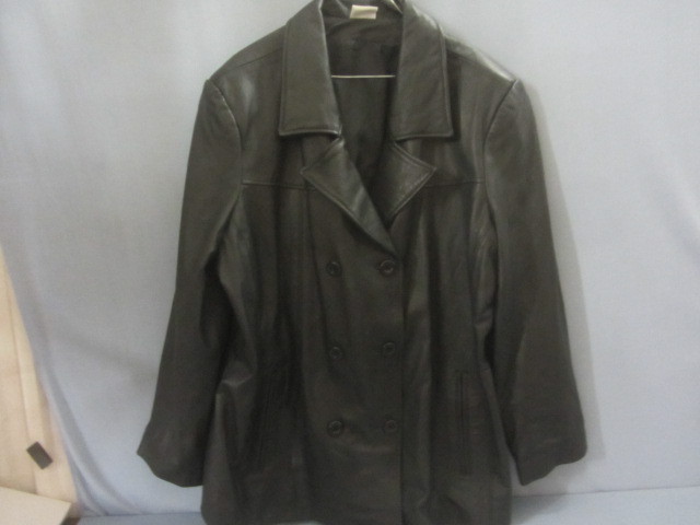 lot 108 image: Black Leather Jacket
