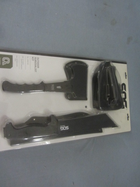 lot 73 image: SOG Camping Survivalist Kit