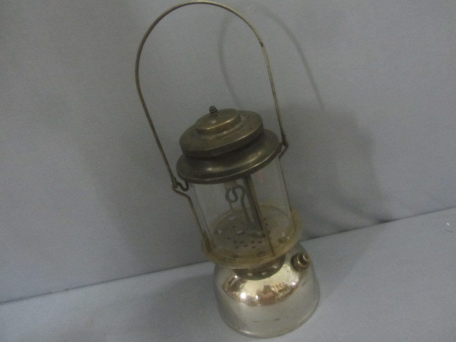 lot 86 image: Akron Kerosene Lamp
