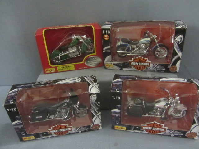 lot 33 image: Harley, Indian Die Cast Motorcycles