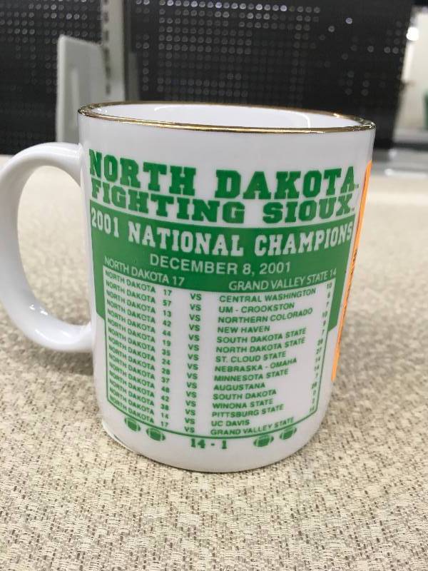 2001 Division II National Champions North Dakota Fighting Sioux Mug