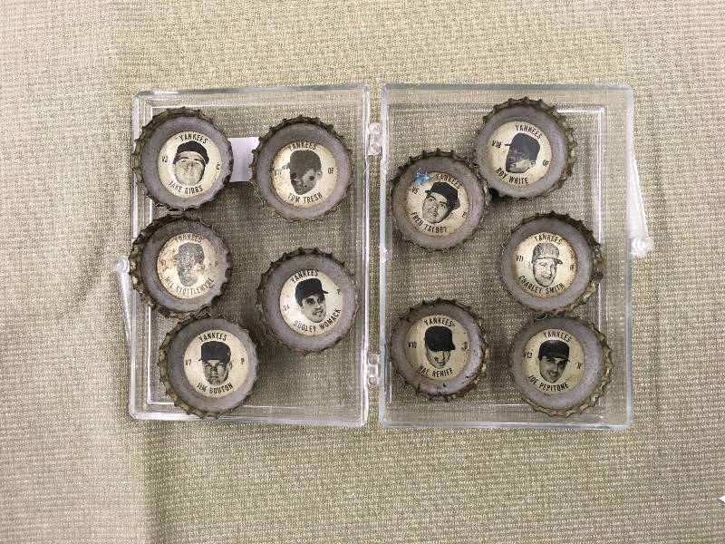 10 Vintage Yankees Coke Bottle Tops