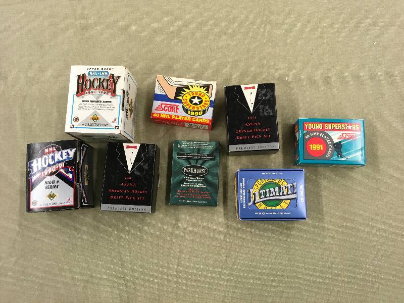 8 Small Hockey Card Sets